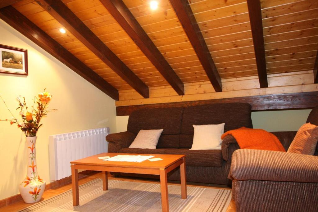 Apartamentos Toraya Hoz de Anero Værelse billede