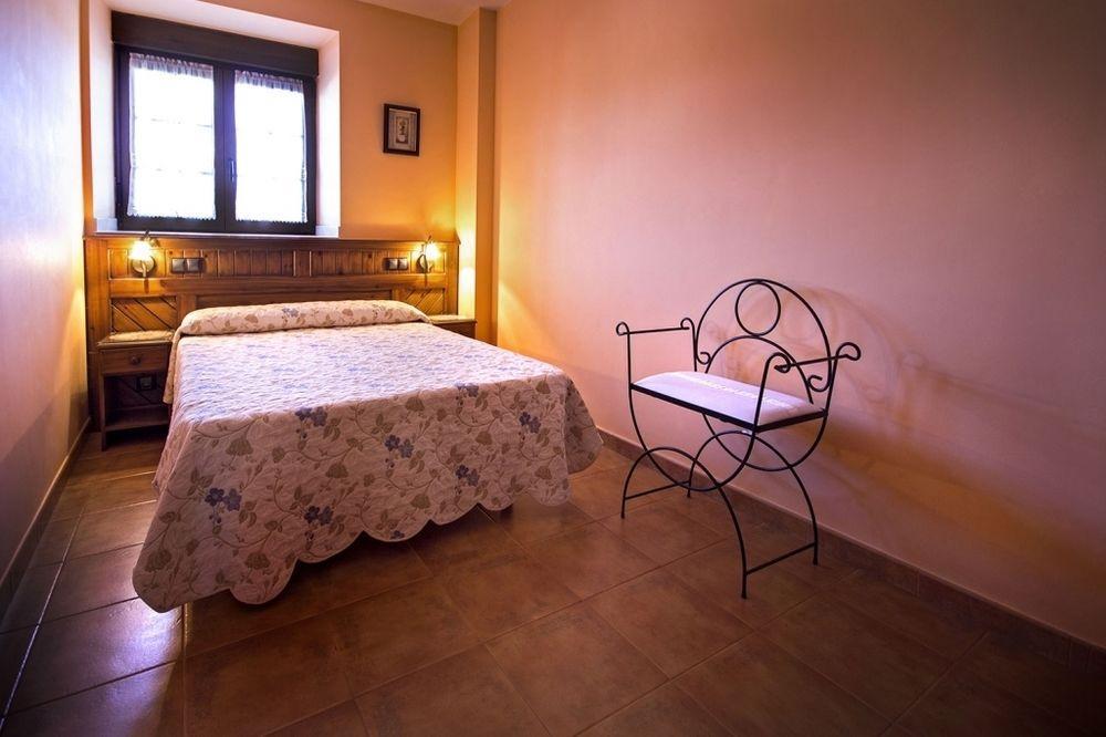 Apartamentos Toraya Hoz de Anero Eksteriør billede
