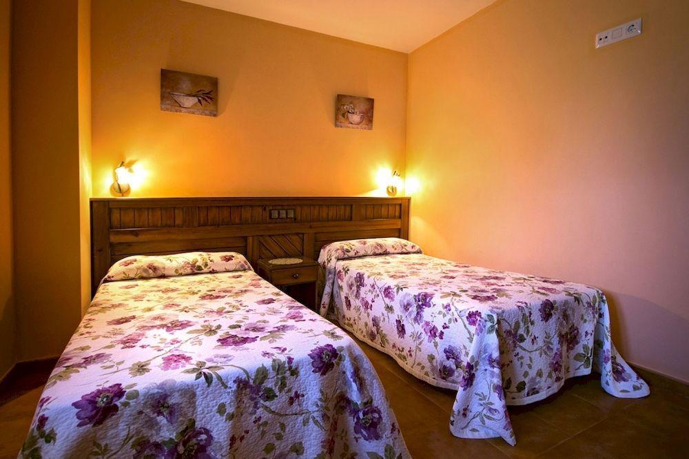 Apartamentos Toraya Hoz de Anero Eksteriør billede
