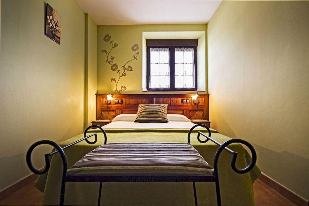 Apartamentos Toraya Hoz de Anero Eksteriør billede